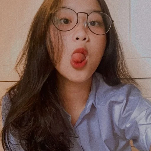 🤪 Стикер «lia cias» для Telegram