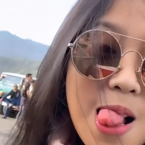 🤪 Стикер «lia cias» для Telegram
