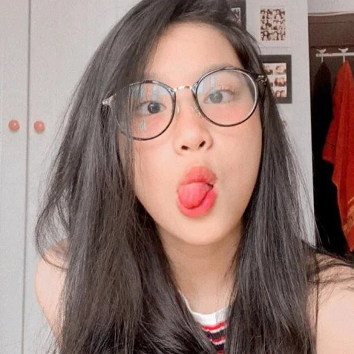 🤪 Стикер «lia cias» для Telegram