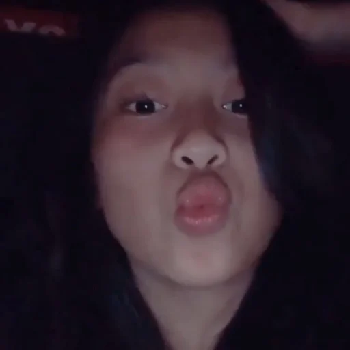 😗 Стикер «lia cias» для Telegram
