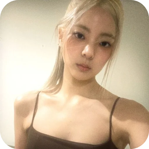 💇 Стикер «Lia Itzy» для Telegram