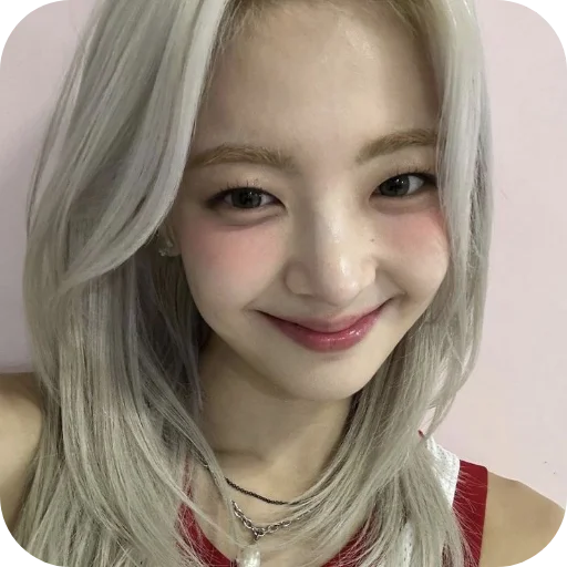 💇 Стикер «Lia Itzy» для Telegram