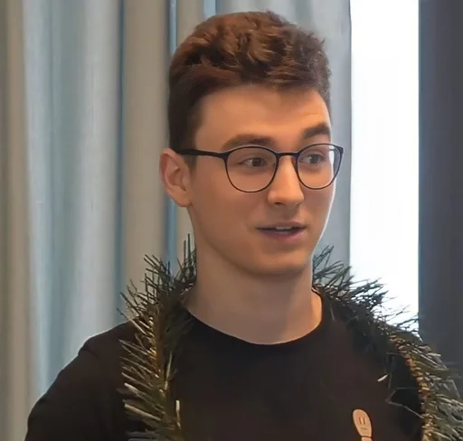 🙂 Стикер «максифилис» для Telegram