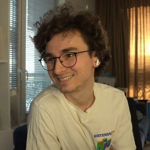 🥺 Стикер «максифилис» для Telegram