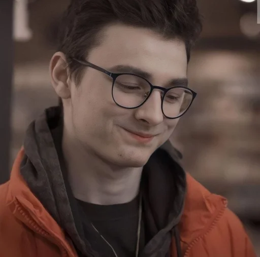 🥰 Стикер «максифилис» для Telegram