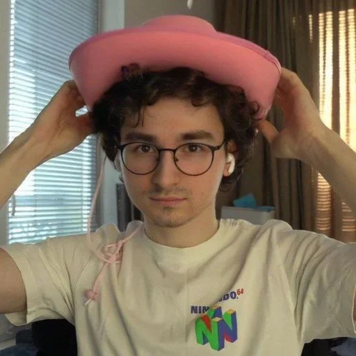 🥺 Стикер «максифилис» для Telegram
