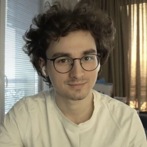 🙂 Стикер «максифилис» для Telegram