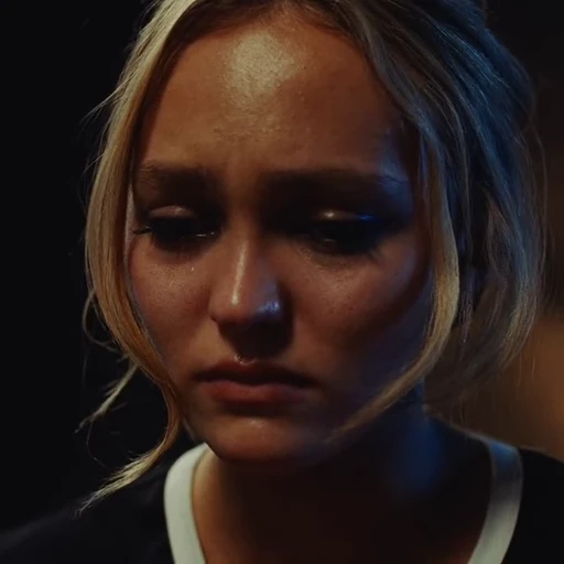 🩷 Стикер «Lily Depp» для Telegram