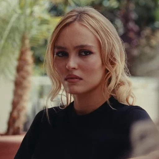 🩷 Стикер «Lily Depp» для Telegram