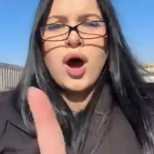 😝 Стикер «Лунаком» для Telegram