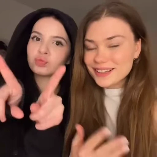 ❤️ Стикер «Лунаком» для Telegram