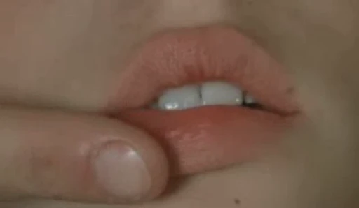 👄 Стикер «Lips» для Telegram