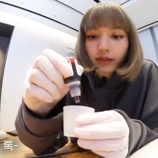 🥵 Стикер «Lisa» для Telegram