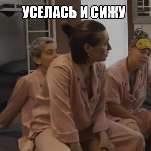 🦵 Стикер «local memes» для Telegram
