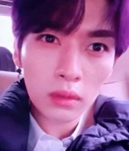 🧐 Стикер «Cutie Lee know» для Telegram