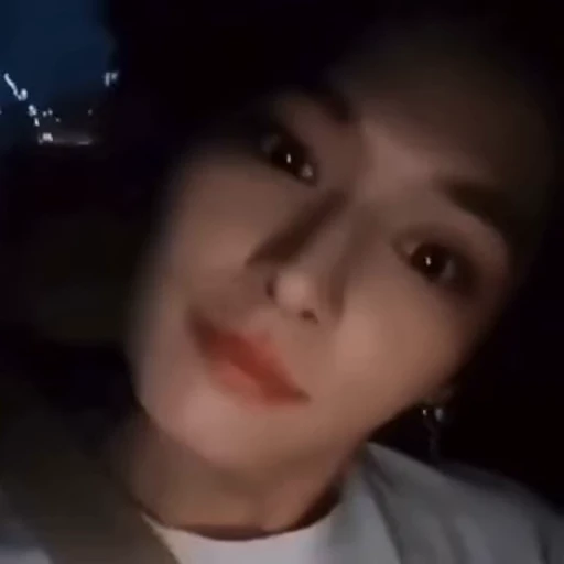 🍿 Стикер «Cutie Lee know» для Telegram