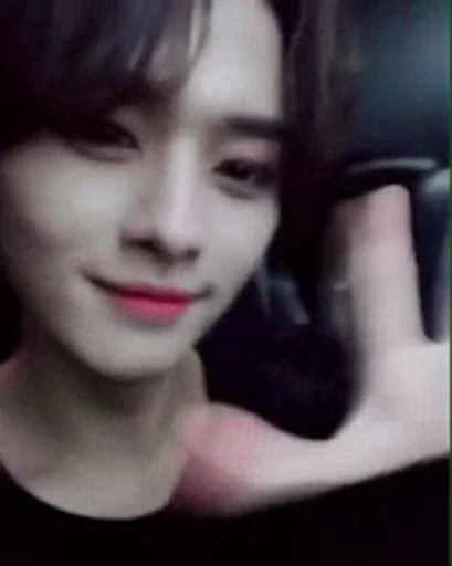 🙂 Стикер «Cutie Lee know» для Telegram