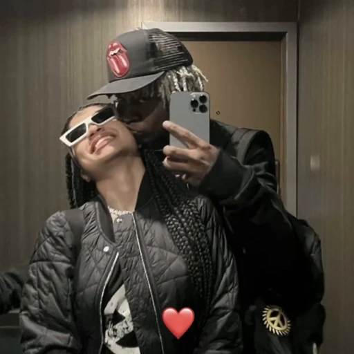 ❤️ Стикер «Ken and Lon» для Telegram