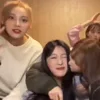 Стикер 3 Loona My Girl
