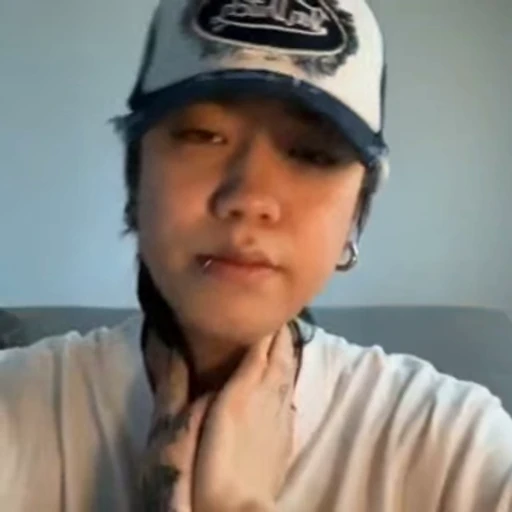 🖤 Стикер «bloo» для Telegram