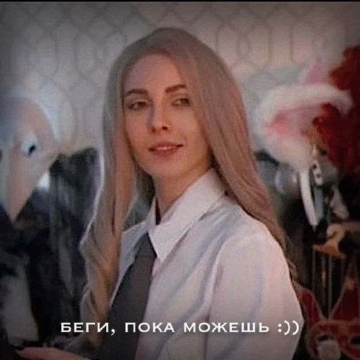 🧛 Стикер «louie» для Telegram