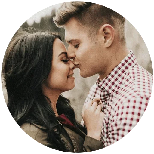 😘 Стикер «Love is Love» для Telegram