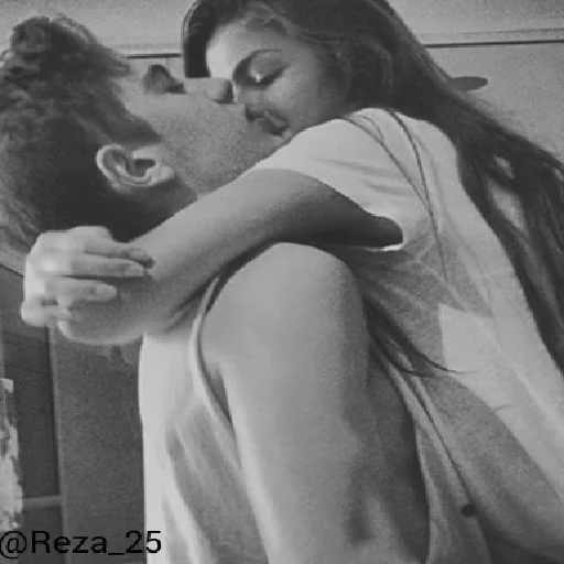 😘 Стикер «Love25» для Telegram