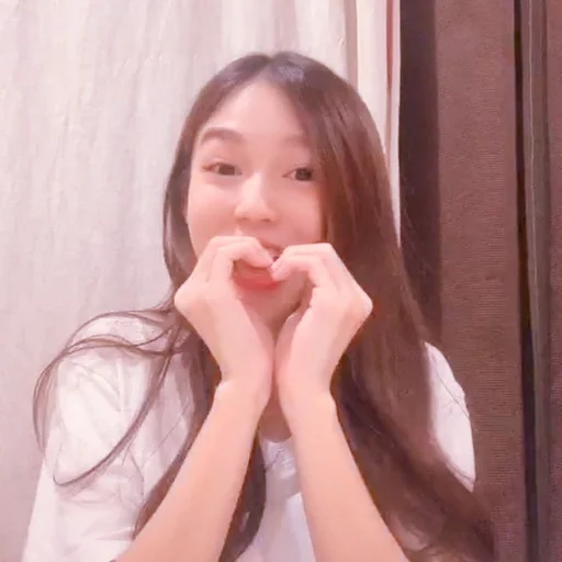 🦢 Стикер «LOVE PATTRANITE» для Telegram