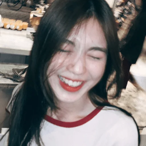 ❤️ Стикер «lee si young» для Telegram