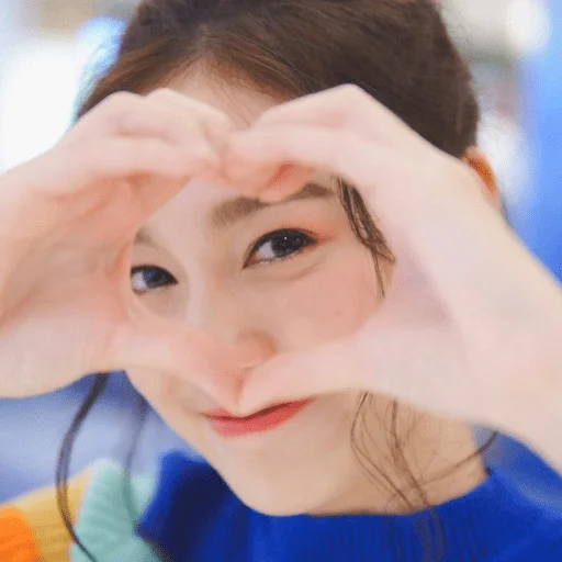 ❤️ Стикер «lee si young» для Telegram