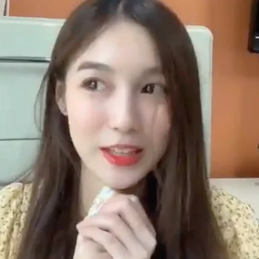 ❤️ Стикер «lee si young» для Telegram