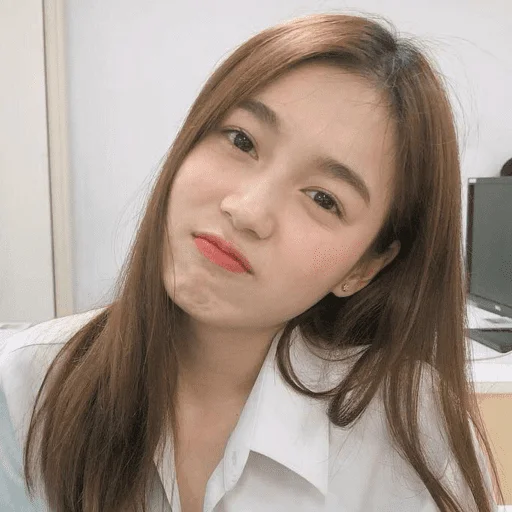 ❤️ Стикер «lee si young» для Telegram