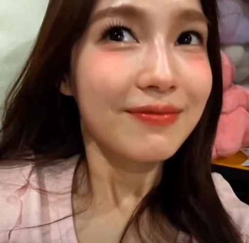 🤩 Стикер «Red Velvet Irene Seulgi» для Telegram