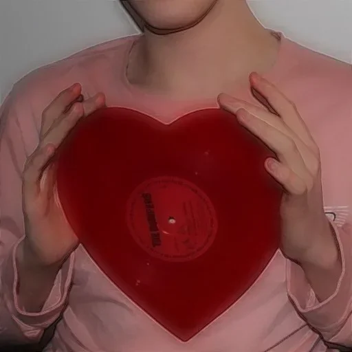 💖 Стикер «loves» для Telegram