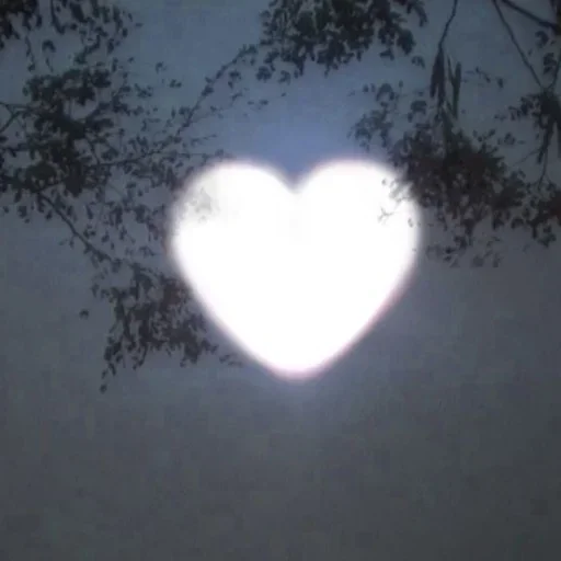 💖 Стикер «loves» для Telegram