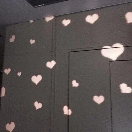 💖 Стикер «loves» для Telegram