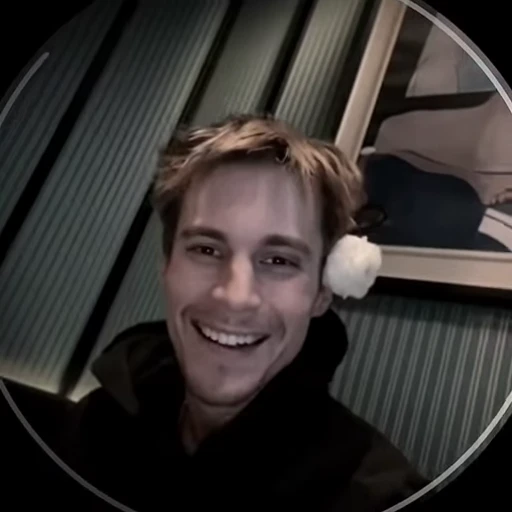 🌟 Стикер «ivan yankovsky» для Telegram