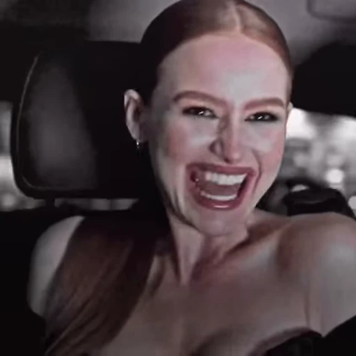 🍬 Стикер «Madelaine Petsch» для Telegram