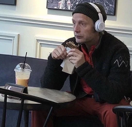 😐 Стикер «Mads Mikkelsen» для Telegram