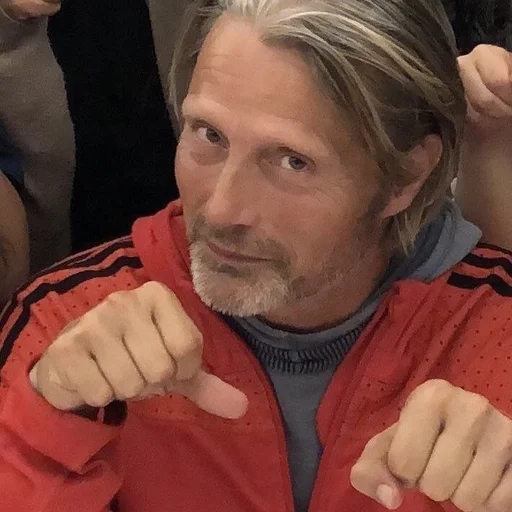 🐱 Стикер «Mads Mikkelsen» для Telegram