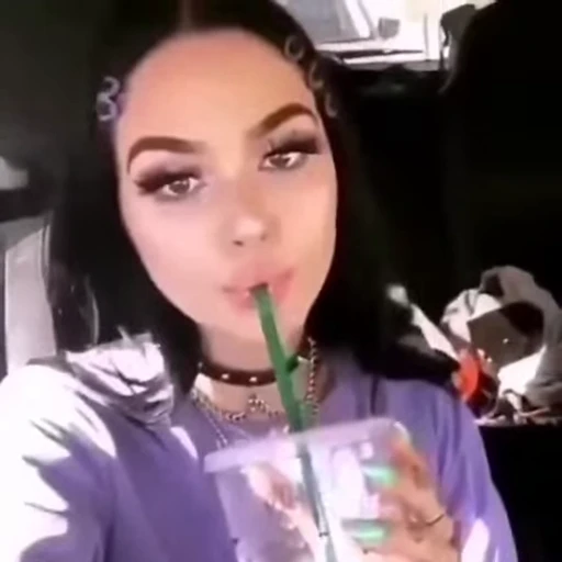 😐 Стикер «Maggie Lindemann» для Telegram