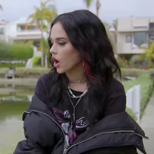 😐 Стикер «Maggie Lindemann» для Telegram
