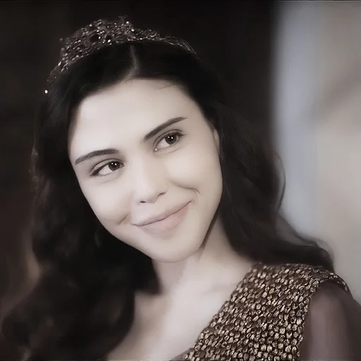 🍒 Стикер «Mahfiruz Hatice Sultan» для Telegram