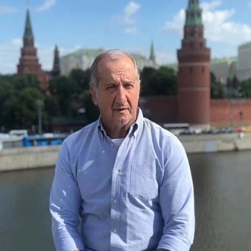 🙃 Стикер «maikl ny» для Telegram