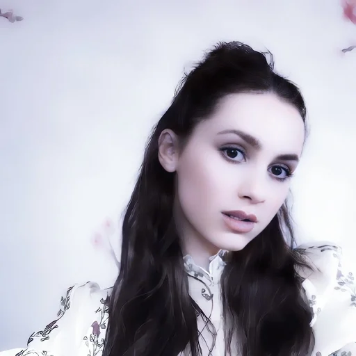 ☕️ Стикер «Maude Apatow» для Telegram