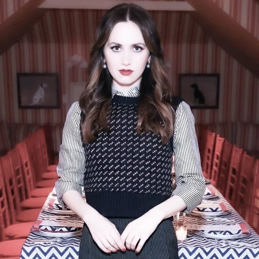 ☕️ Стикер «Maude Apatow» для Telegram