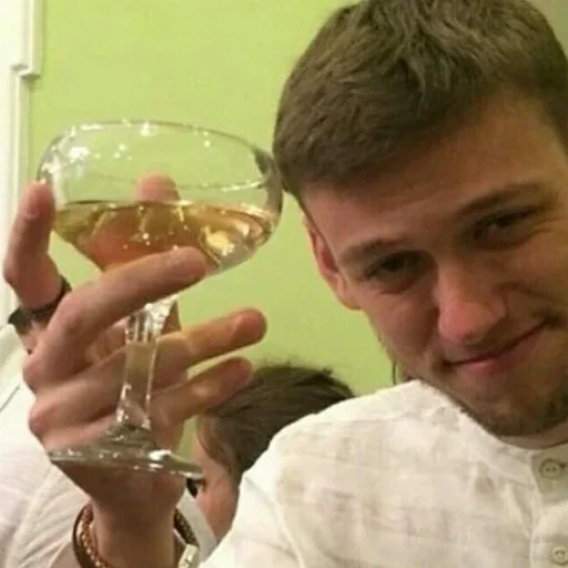 🥂 Стикер «геюги» для Telegram