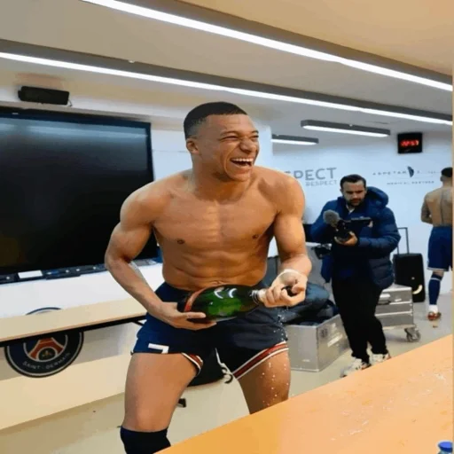 🐢 Стикер «Kylian Mbappe» для Telegram