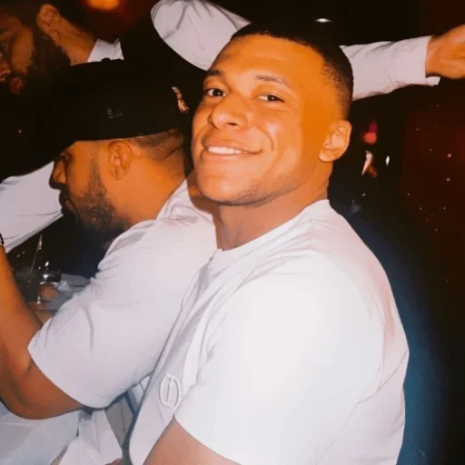 🐢 Стикер «Kylian Mbappe» для Telegram