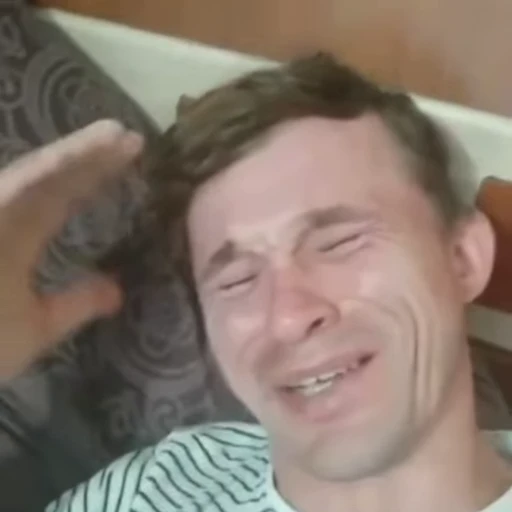 😭 Стикер «МС Петя» для Telegram
